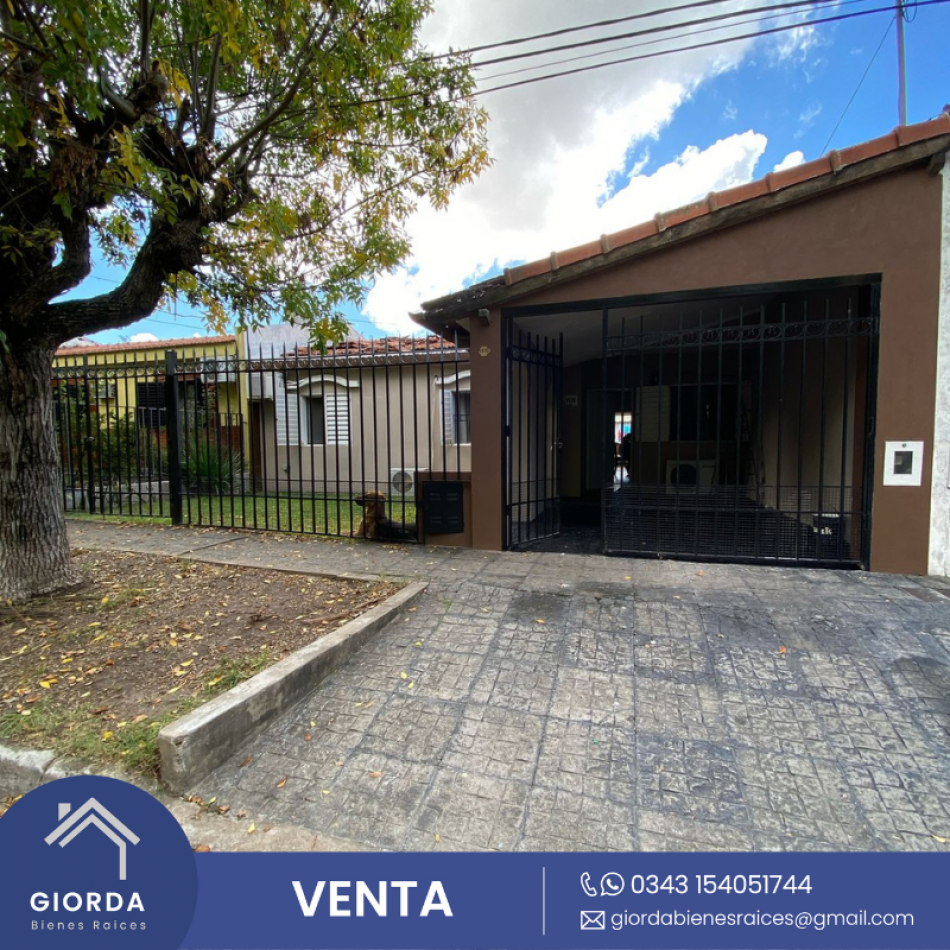 VENDE: Casa Barrio Mercantil calle Monseñor D´andrea