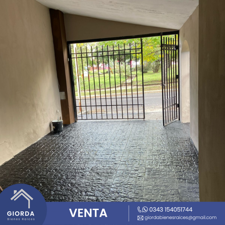 VENDE: Casa Barrio Mercantil calle Monseñor D´andrea