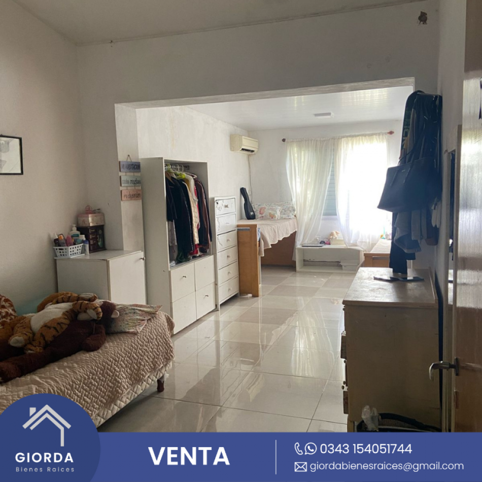 VENDE: Casa Barrio Mercantil calle Monseñor D´andrea