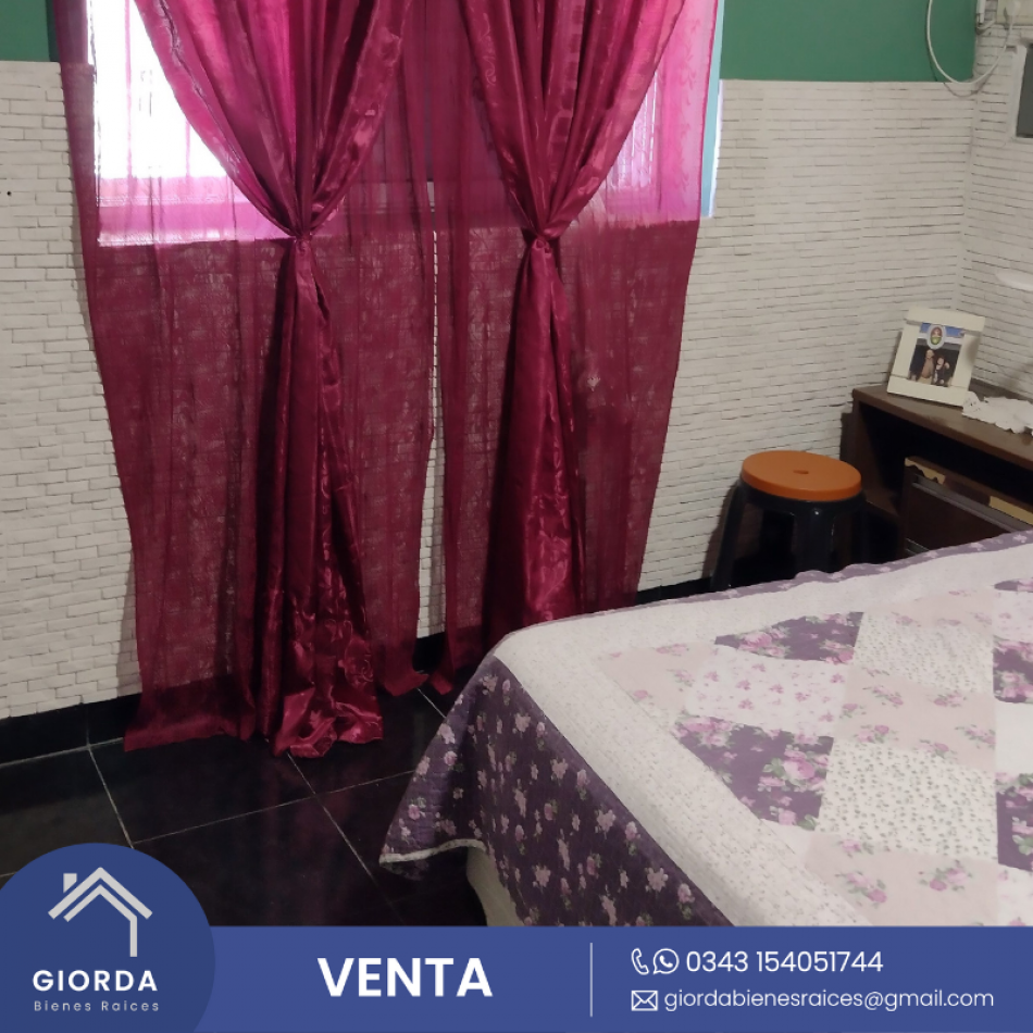 VENDE: Casa calle Los Jacarandaes zona Primero de Mayo