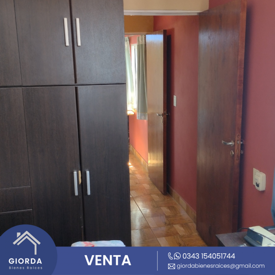 VENDE: Casa calle Los Jacarandaes zona Primero de Mayo
