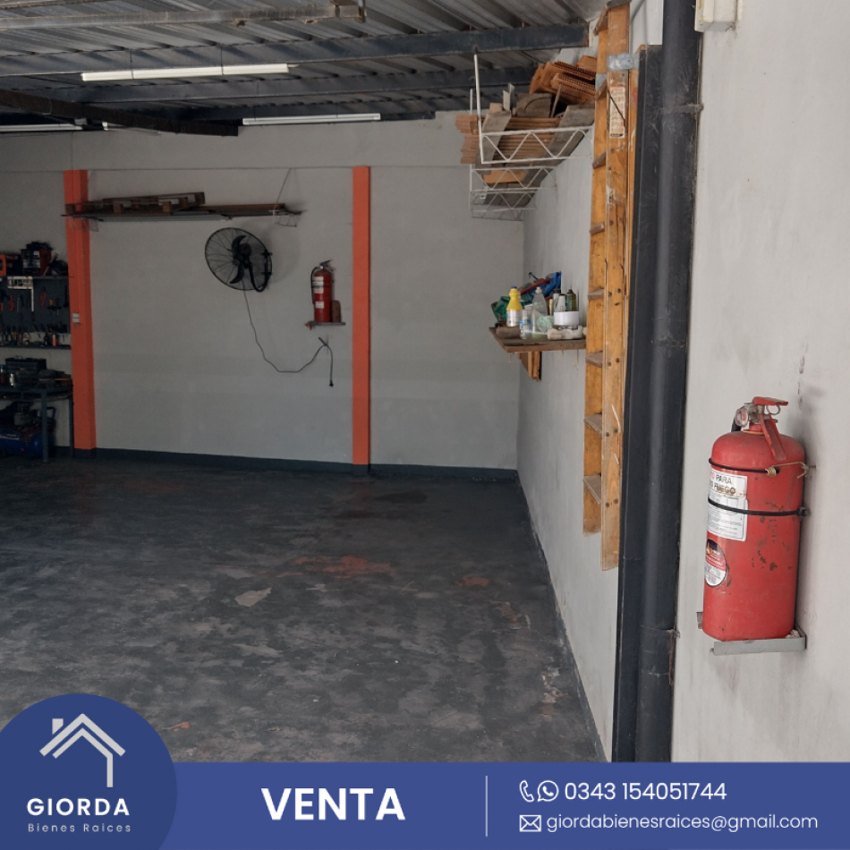 VENDE: Casa calle Los Jacarandaes zona Primero de Mayo