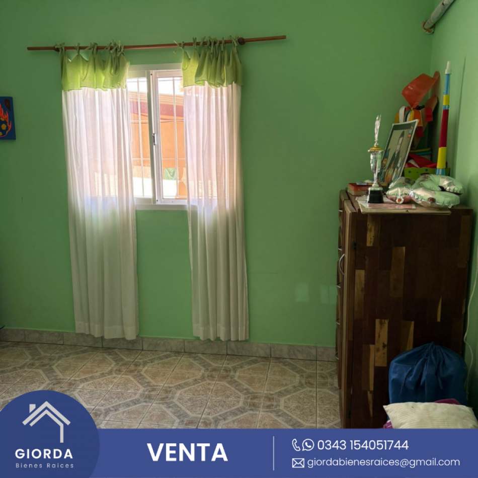 VENDE: Casa en San Benito, calle Celestino Marco
