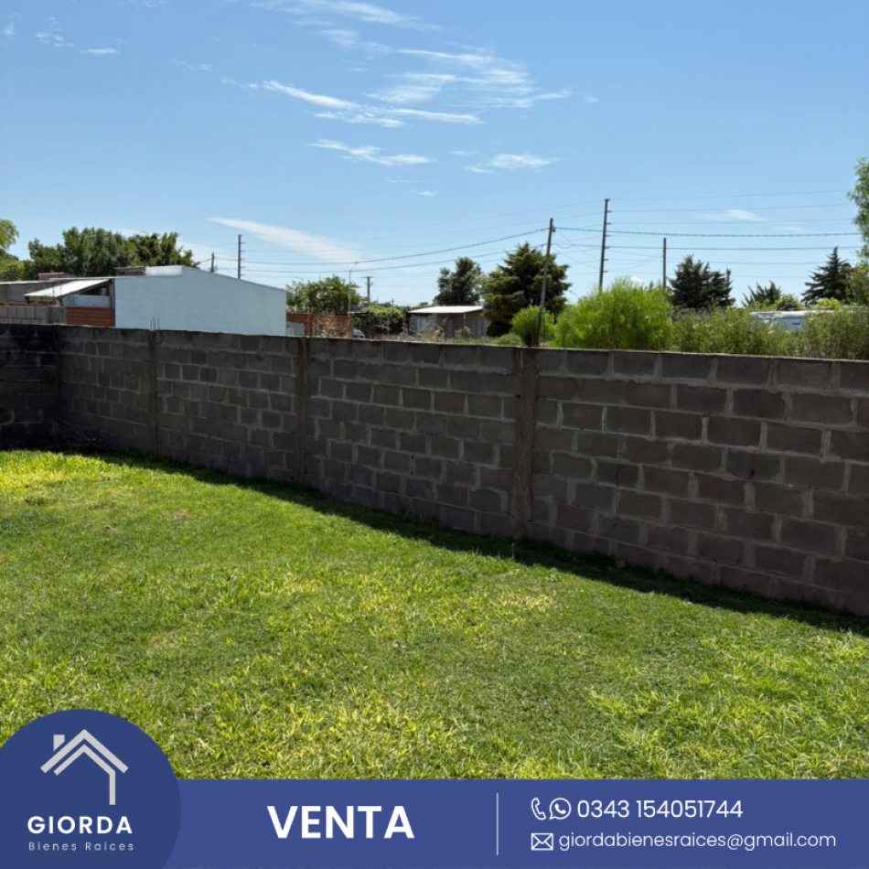 VENDE: Casa en San Benito, calle Celestino Marco