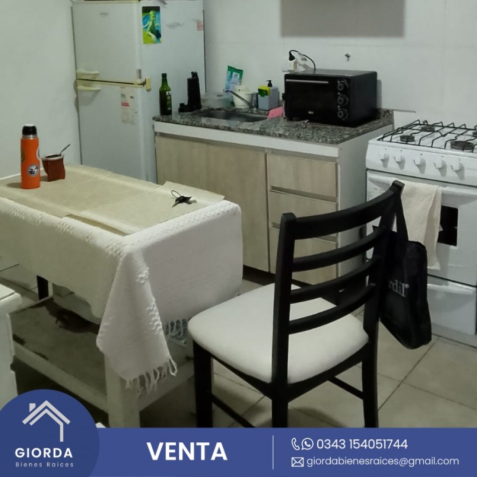 VENDE: Monoambiente a 6 cuadras del centro civico.