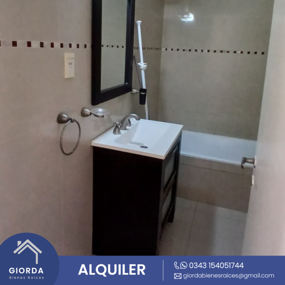 ALQUILA:  Departamento de tres dormitorios centrico