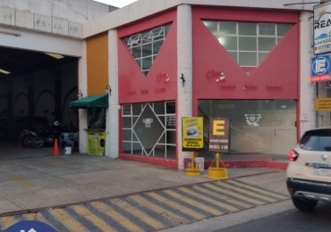 SE ALQUILA LOCAL COMERCIAL CENTRICO  Ubicado en calle Peru, entre Pellegrini y Santa Fe