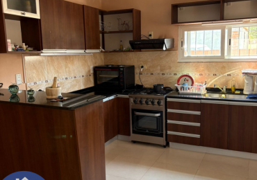 VENDE: Casa en San Benito, calle Celestino Marco