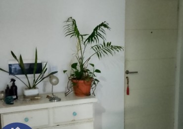 VENDE: Monoambiente a 6 cuadras del centro civico.